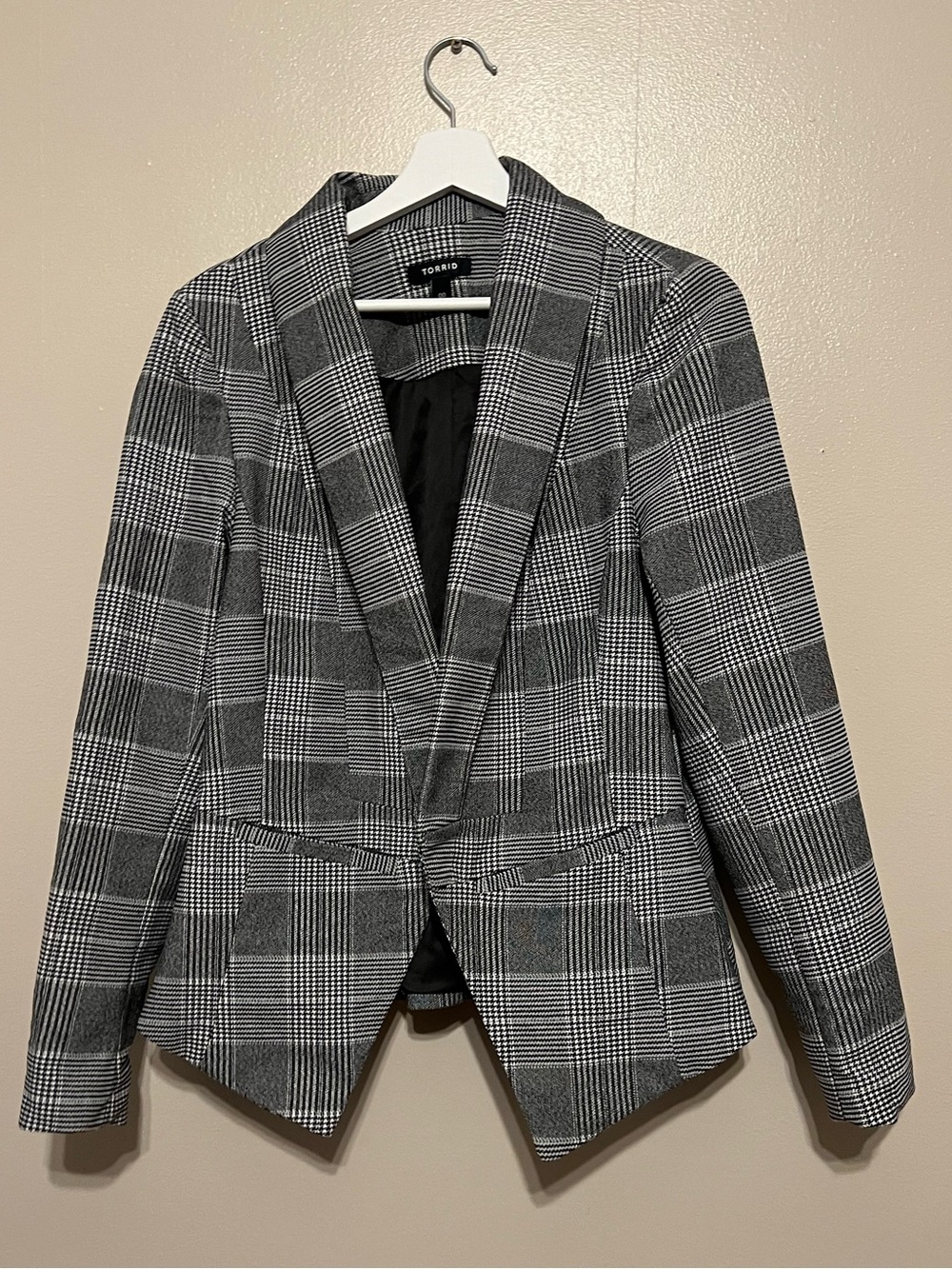 Torrid Black Glen Plaid Houndstooth Cutaway Stretch Open Blazer